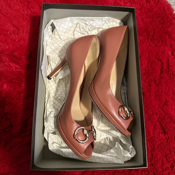 Gucci Shoes - Gucci heels